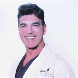 Dott. Angelo De Cataldis - Chirurgo Plastico, Medico Estetico, Angiologia, Milano orari di apertura