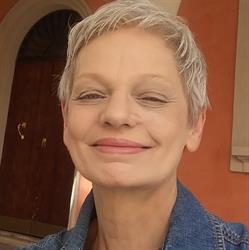 Bagno Marie Cosmetica Amichevole, Bologna orari di apertura