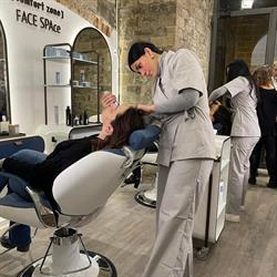 Florence Urban Beauty - Make Up & Nails, orari di apertura