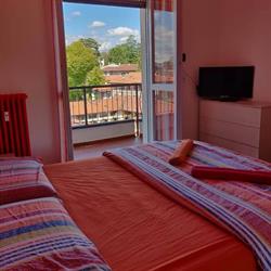 HelloGuestHouse, Olgiate Comasco orari di apertura
