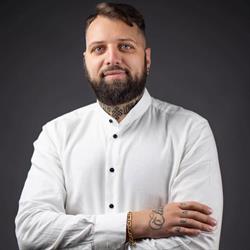 Elite, Salerno orari di apertura