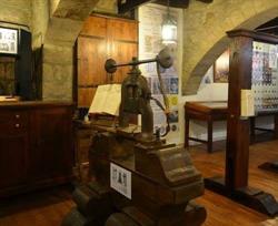 M° Marco Guglielmi, Viterbo orari di apertura