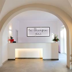Hotel La Smorfia b&b, Castiglioncello orari di apertura