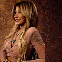 Manuela Shala, Milano orari di apertura