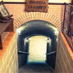Enoteca "La Grotta" - Wine Shop, Gricignano di Aversa orari di apertura