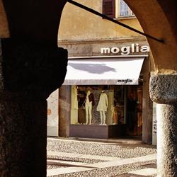 Moglia Confezioni, Como orari di apertura