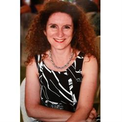 Angelucci Elena, Prato orari di apertura