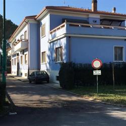 VILLA Mariya, Terni orari di apertura