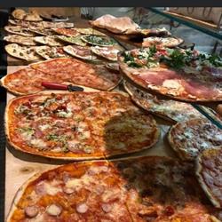 Pizzamania, Marsia orari di apertura