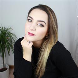 Rosaria De Caro - Social Media Manager, Agliana orari di apertura