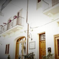 Badia Rooms & Breakfast, Castellammare del Golfo orari di apertura