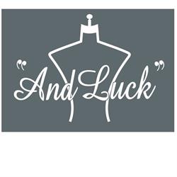 And Luck, Noli orari di apertura