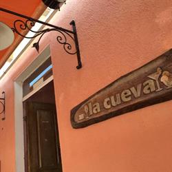 La Cueva Tonezza Bar Gelateria, Tonezza del Cimone orari di apertura