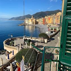 La Priaguea - House Beach, Camogli orari di apertura
