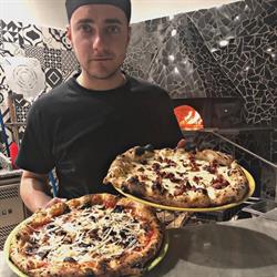 Pizzeria Mani in Pasta, Montecorvino Pugliano orari di apertura