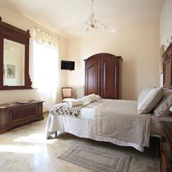 Al Canei b&b, Asti orari di apertura