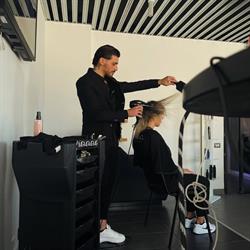 Tortora Giuseppe Hairdresser Cotril Center, Casalnuovo di Napoli orari di apertura