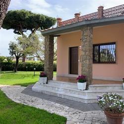 B&B Villa Ninfa Alburnea, Anzio orari di apertura