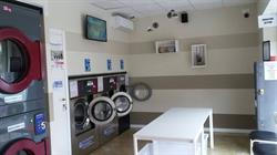 25 aprile lavanderia self service, Bassano del Grappa orari di apertura