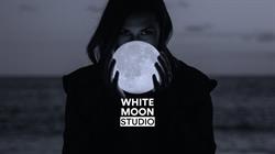 White Moon Studio Milano, orari di apertura