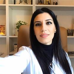 Lucia Salerno, orari di apertura