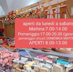 Magenta market, Lequile orari di apertura