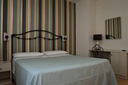 Alloggio nonna Cornelia, Città Sant'Angelo orari di apertura