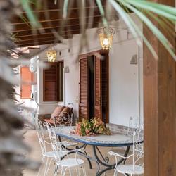 Family Friendly House, Lecce orari di apertura