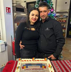 Magazin Romanesc La Lascu, Lodi orari di apertura