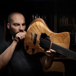 Moth Lutherie, Giaveno orari di apertura