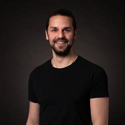 Mattia Borgato - Fotografo di Matrimoni, Spinea orari di apertura