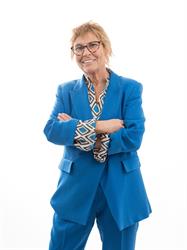Mirella Treves, San Benedetto del Tronto orari di apertura
