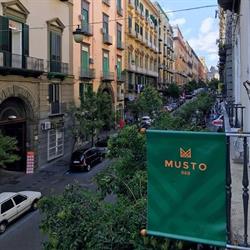 Musto Suites & Rooms, Napoli orari di apertura