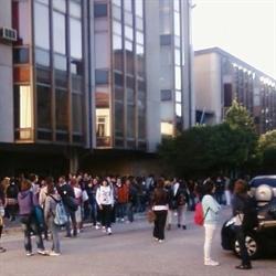 ISIS Deganutti Udine, orari di apertura