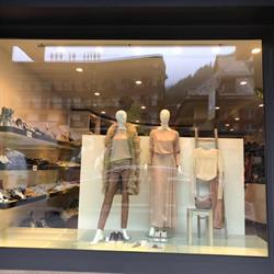 Vitagliano Boutique, Tarvisio orari di apertura