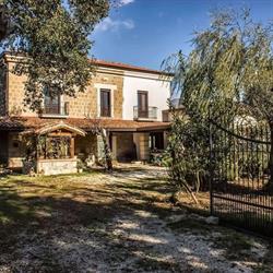 La tana del riccio, Puglianello orari di apertura