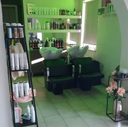LAURA METELLI PARRUCCHIERI - Specialisti in trattamenti cute e capelli, Montefalco orari di apertura