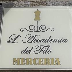 L'Accademia del filo, Surbo orari di apertura