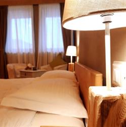 B&B EcoAntico casa in paglia, Maiolo orari di apertura
