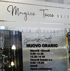 Magico tocco, Terracina orari di apertura