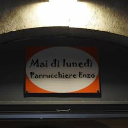 Mai di lunedi, Trani orari di apertura