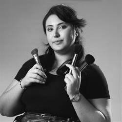 Giovanna Santo Makeup Artist, Napoli orari di apertura