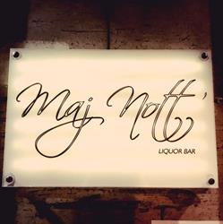 Maj Nott Liquor Bar, Aversa orari di apertura