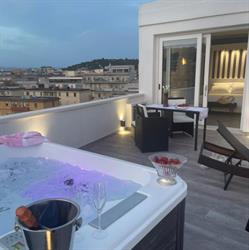 18 Dante Luxury Suites, Cagliari orari di apertura