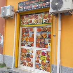 T.Regi African pot and Event center Napoli Italy, orari di apertura