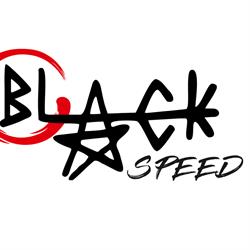 Black Speed, None orari di apertura