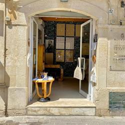 Libreria Austeria - libri da scrivere, Siracusa orari di apertura