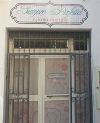 Sempre perfetta, Catanzaro orari di apertura
