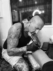 Laurentattoo, Cecina orari di apertura