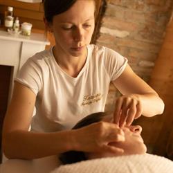 Katarína Dianova Massaggi, Imola orari di apertura